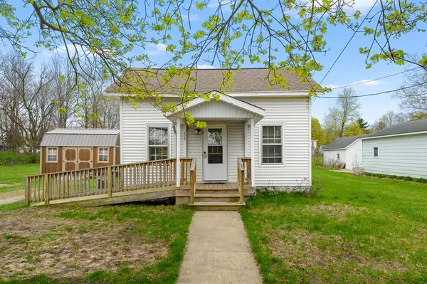 317 S Railroad Street,  Lawton Vlg,  MI 49065