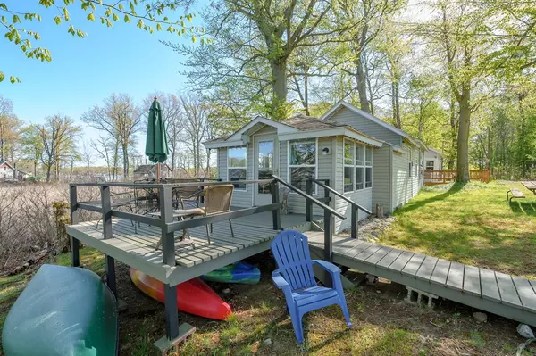 10982 Beech Island, Prairieville Twp, MI 49080