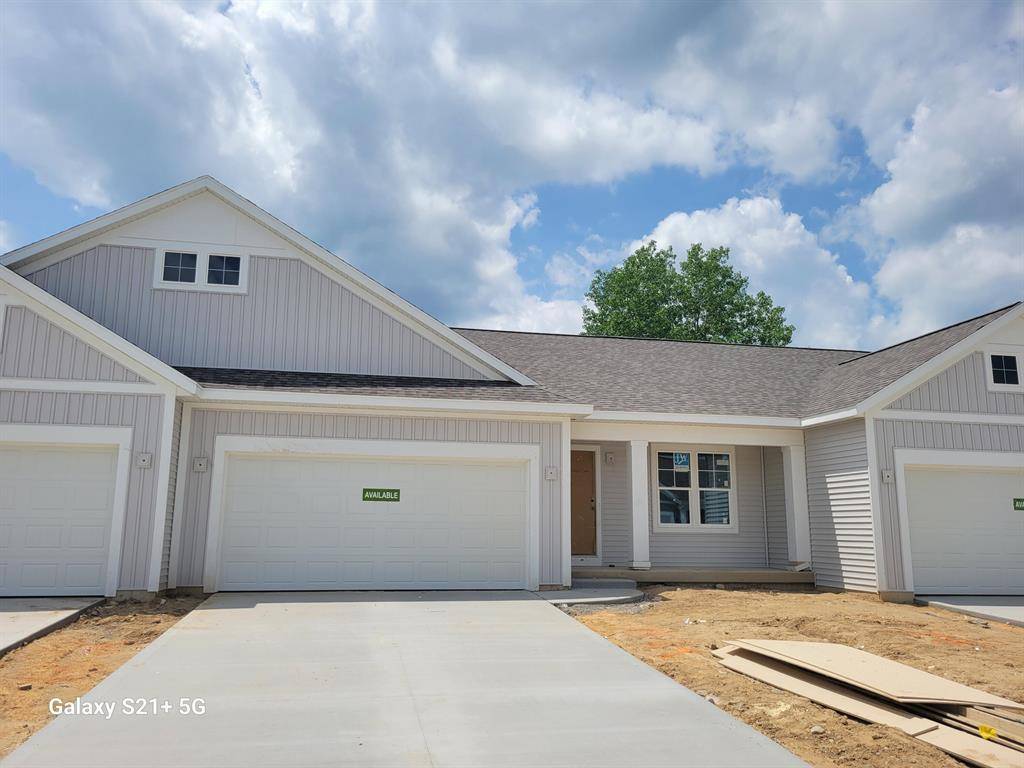 1535 N Village Circle, Oshtemo Twp, MI 49009