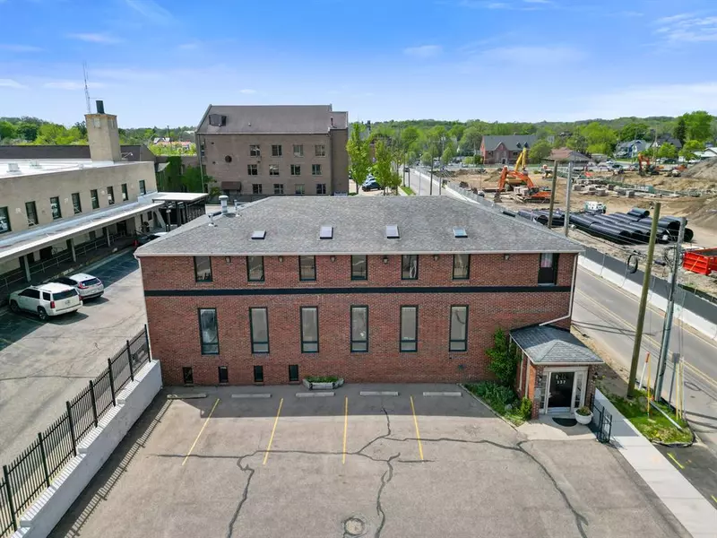137 N Park Street 103, Kalamazoo, MI 49007
