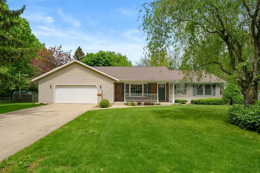 220 W South St, Vicksburg Vlg, MI 49097