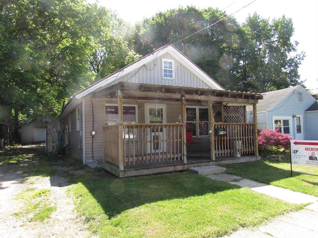 Kalamazoo Twp, MI 49048,814 Ira Avenue