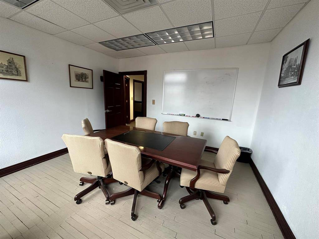 Kalamazoo, MI 49007,107 W Michigan Avenue 3