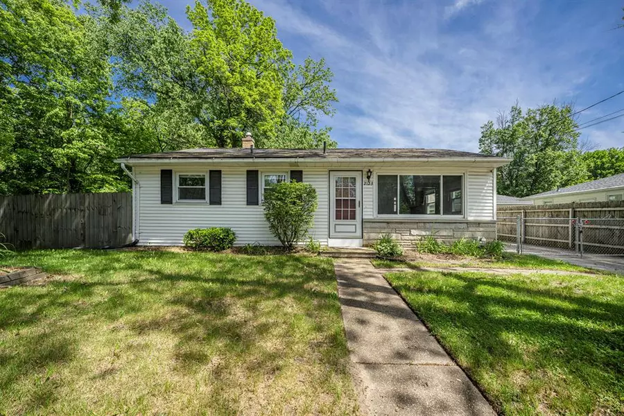 2123 Humphrey Street, Kalamazoo Twp, MI 49048