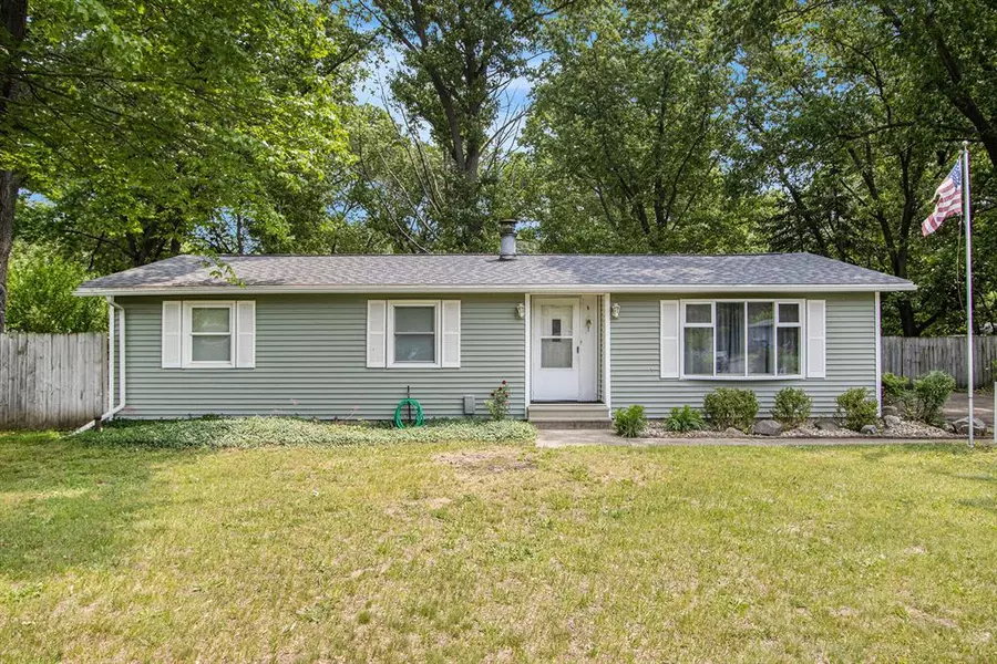 51591 Oak Drive, Antwerp Twp, MI 49071