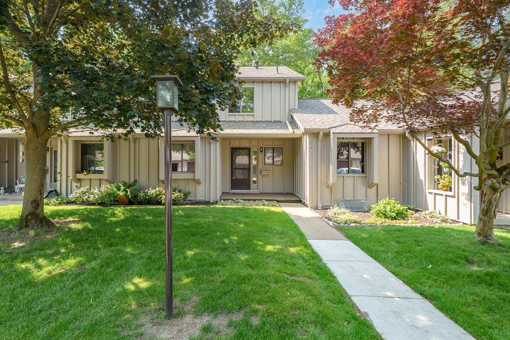 3745 Cedaridge Road, Kalamazoo, MI 49008