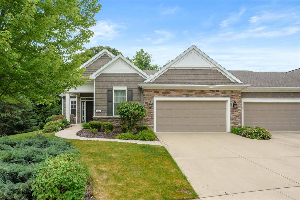 Kalamazoo, MI 49006,636 Wynding Oaks
