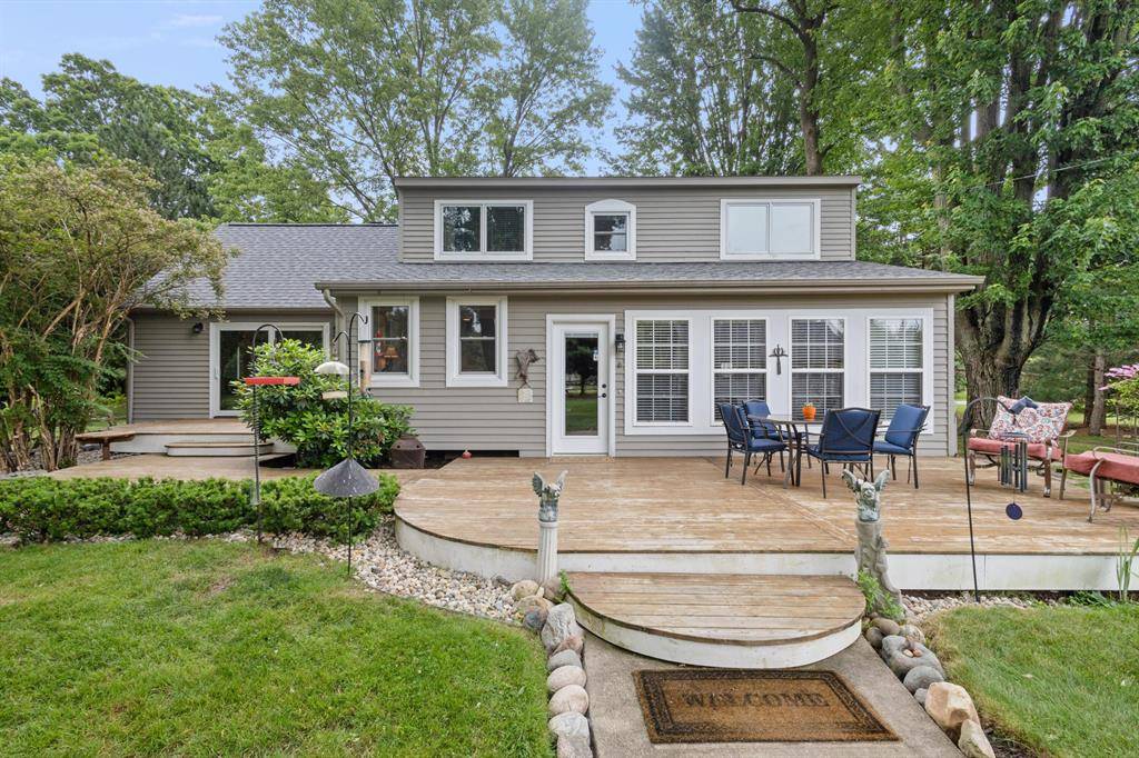 9708 Oakland Drive, Portage, MI 49024