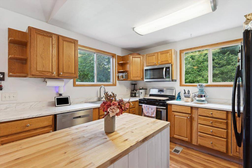Leonidas Twp, MI 49066,31172 Depot Street