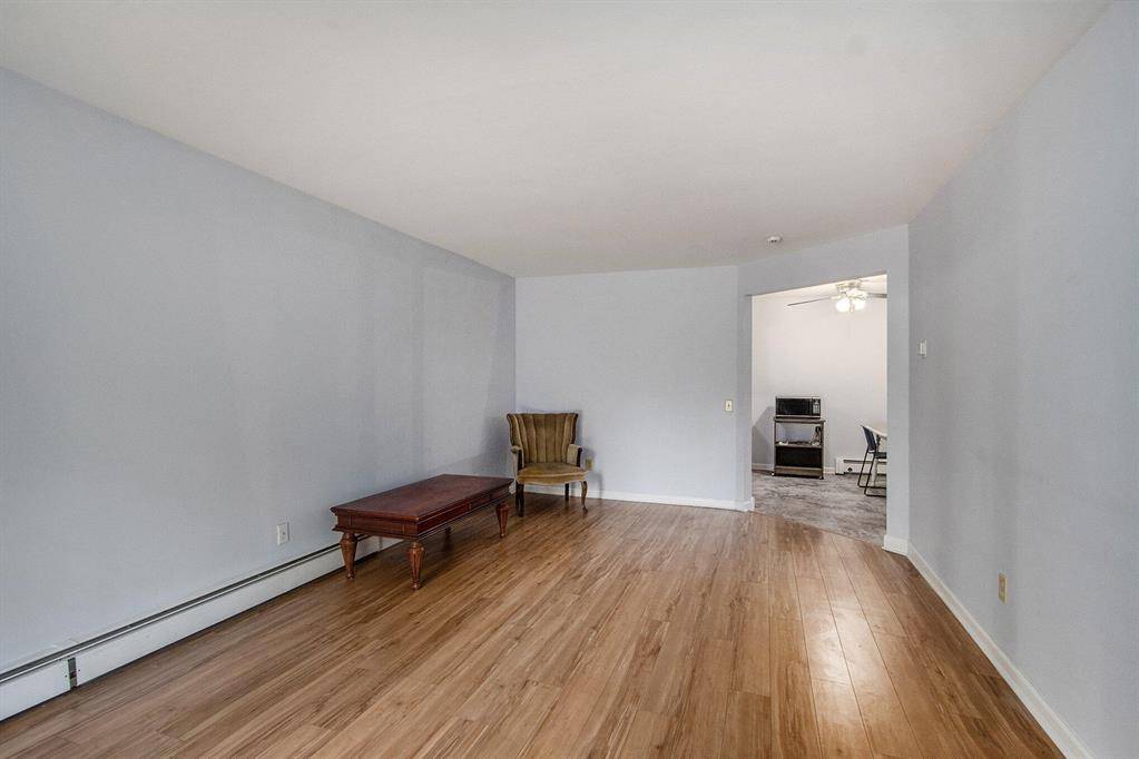Kalamazoo, MI 49008,616 Lynn Avenue 21