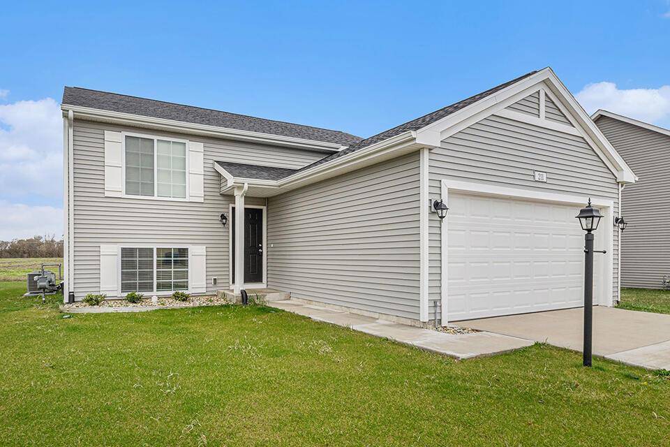 59038 Norton Street, Mattawan Vlg, MI 49071