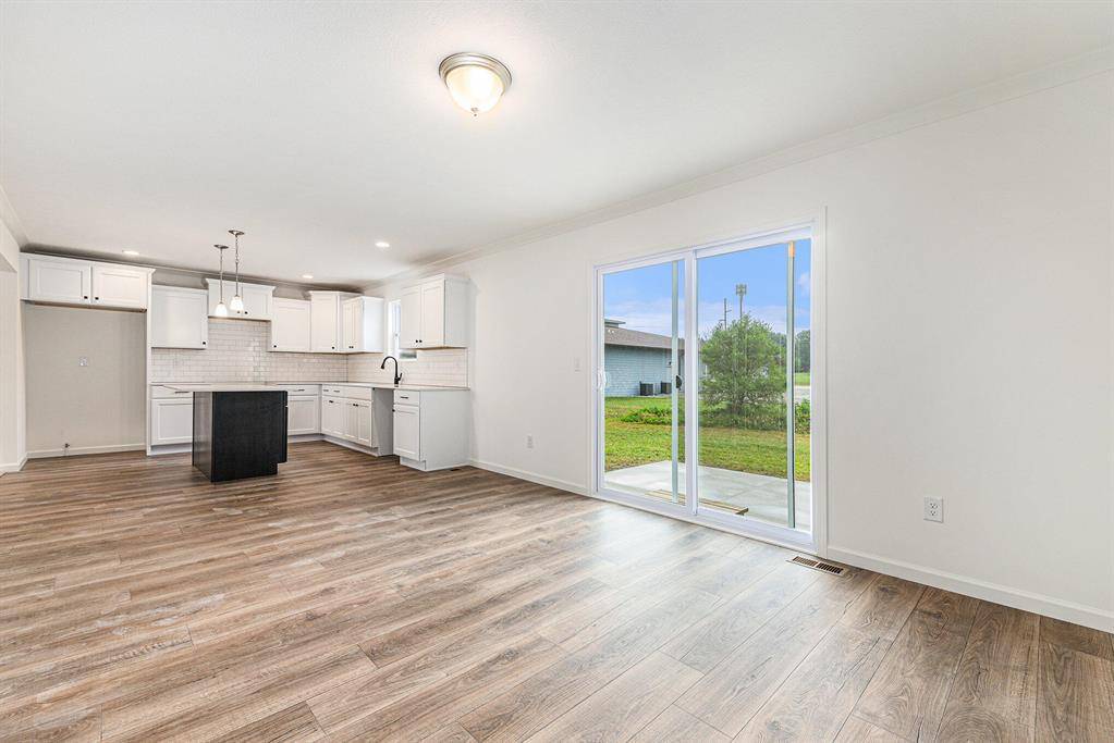 Mattawan Vlg, MI 49071,58493 Interlaken Street