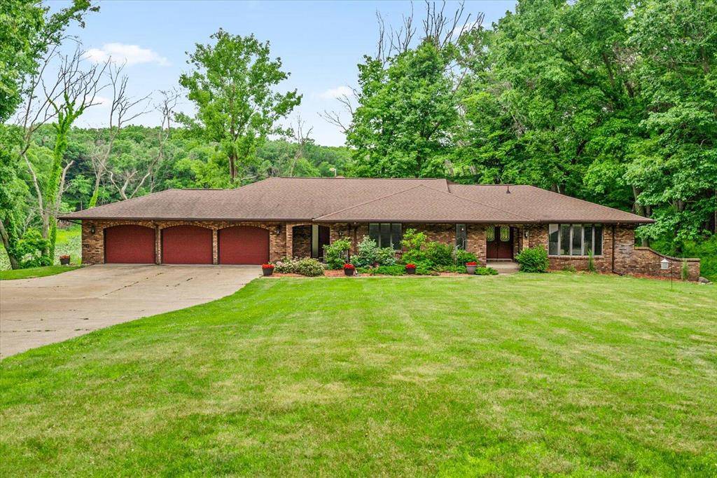 25573 8th Avenue, Pine Grove Twp, MI 49055