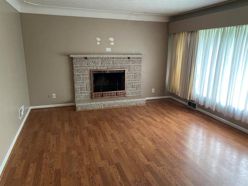 Portage, MI 49024,6832 Oakland Drive