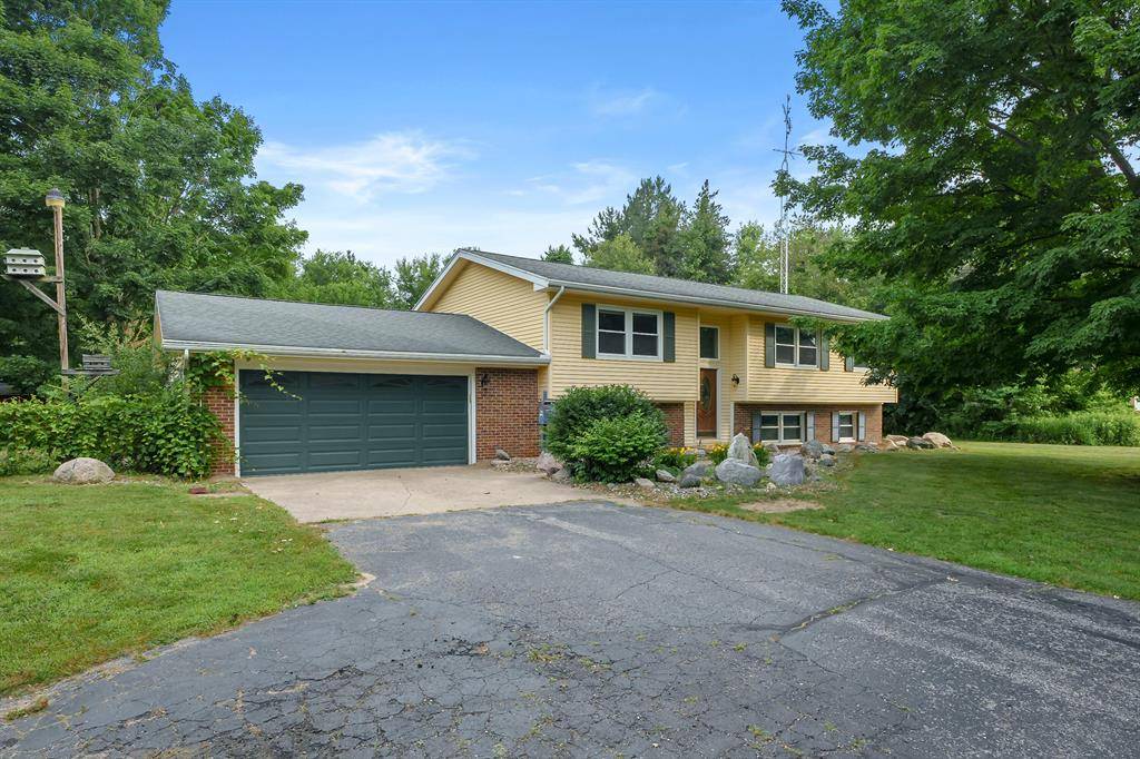 34830 Riverview Drive, Waverly Twp, MI 49079