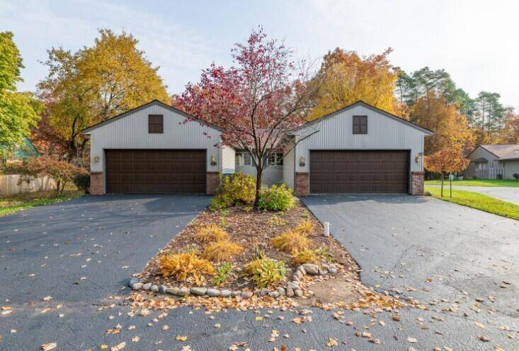 801 Highbanks Drive, Allegan, MI 49010