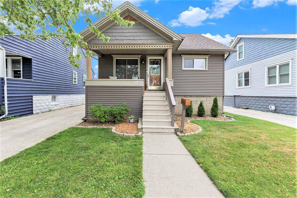 23926 Elmira Street Street, St. Clair Shores, MI 48082