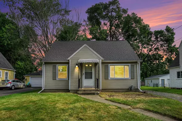 932 Parker Avenue, Kalamazoo, MI 49008