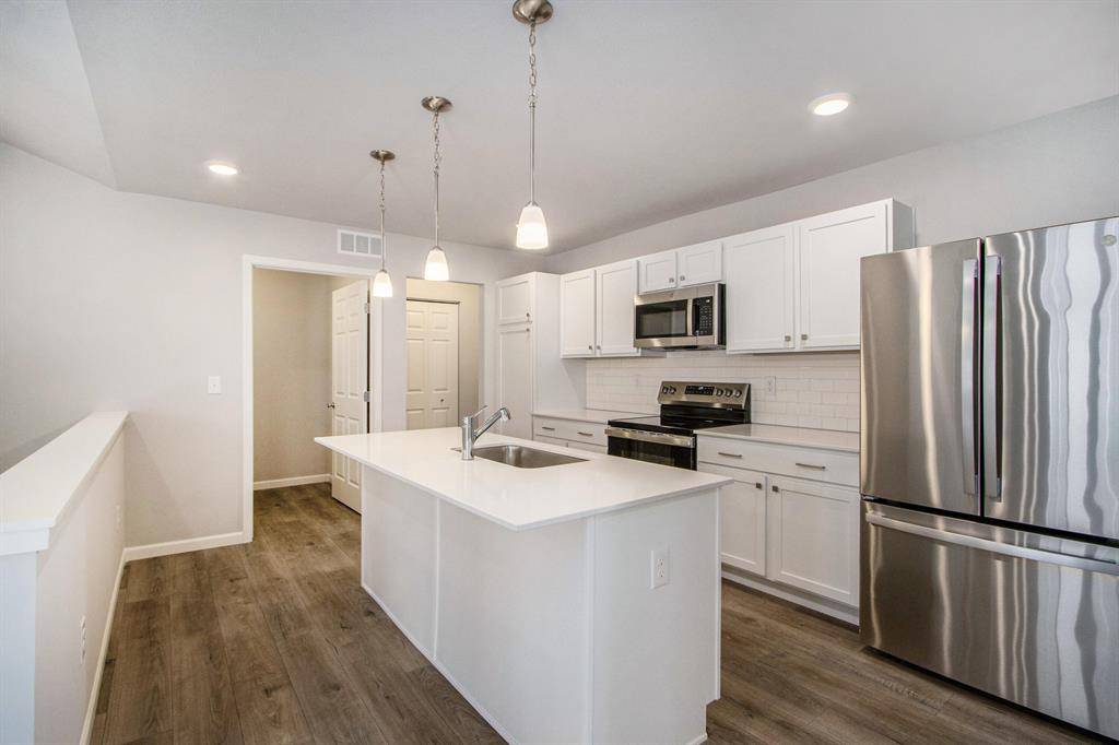 Three Rivers, MI 49093,558 McKinley Court