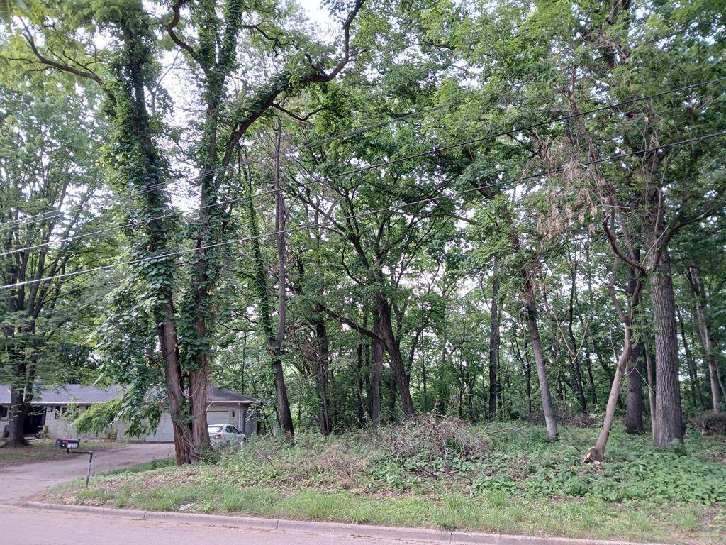 Springfield, MI 49037,1272 Westlake Woods Drive Drive