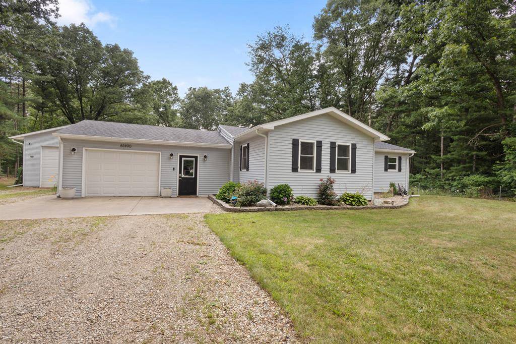 61490 30th Street, Antwerp Twp, MI 49065