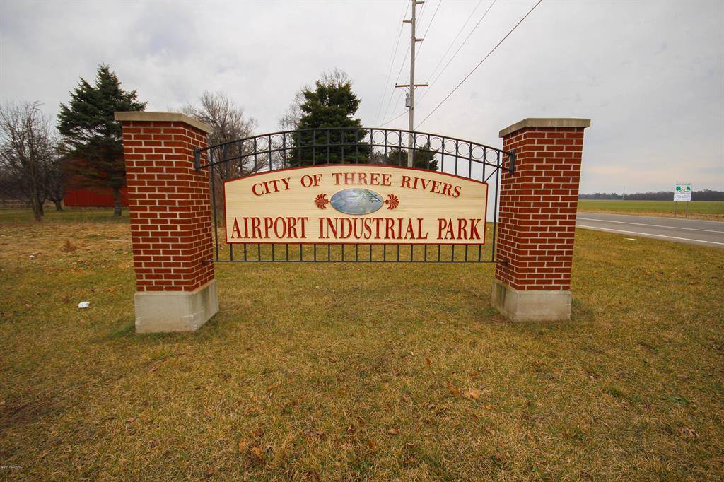 Hov Aire Drive Modifier: V/L 5.58 Acres, Three Rivers, MI 49093