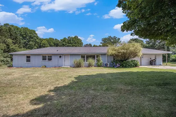 24395 M 40 Highway, Almena Twp, MI 49055