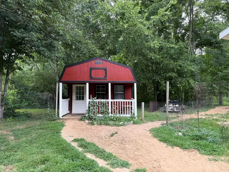40368 28th Avenue, Waverly Twp, MI 49055