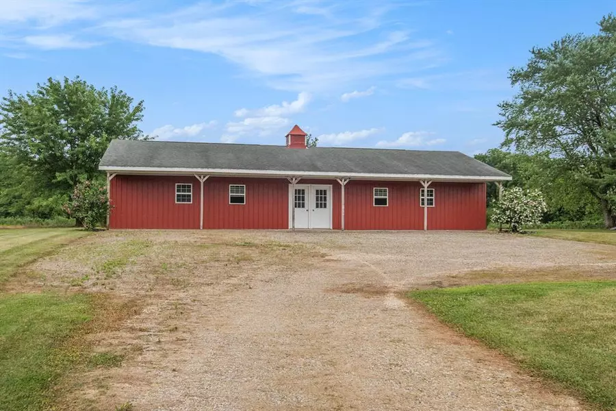 62099 M-43, Bangor Twp, MI 49013