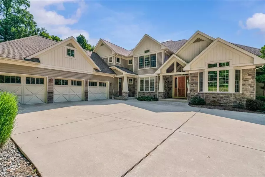 09222 23 1/2 Street, Pine Grove Twp, MI 49055