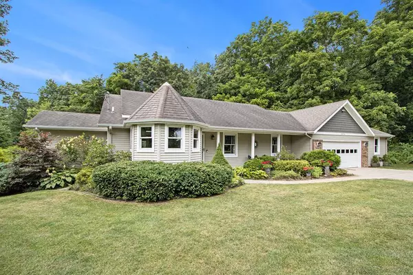 15570 Portage Road, Schoolcraft Twp, MI 49097