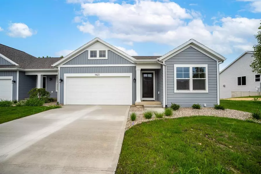 1423 N Village Circle, Oshtemo Twp, MI 49009