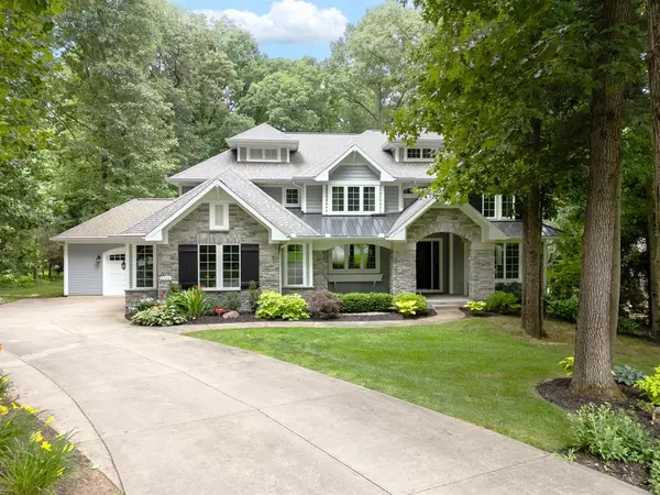 8326 Vinewood Point, Texas Twp, MI 49071