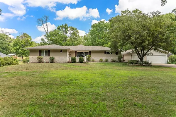 10796 W H Avenue, Oshtemo Twp, MI 49009