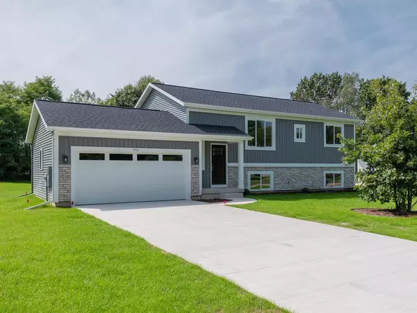 3511 Twin Spruce Drive, Cooper Twp, MI 49004