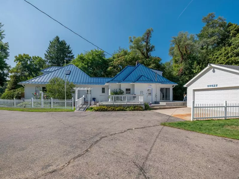 55622 Red Arrow Highway, Lawrence Twp, MI 49064