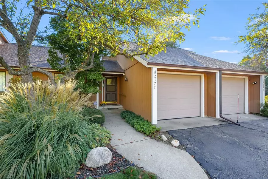 2177 Quail Run Drive, Oshtemo Twp, MI 49009