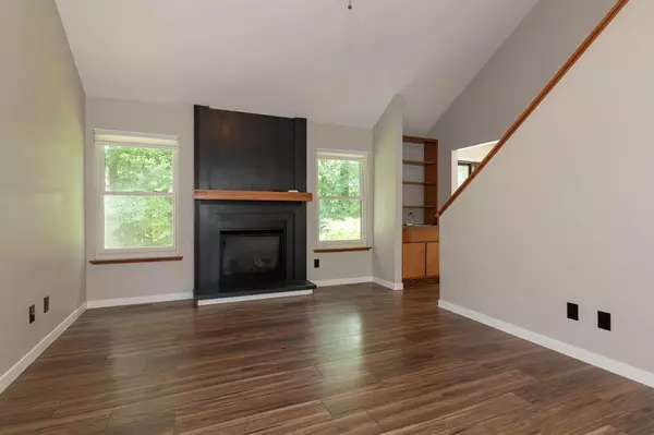 Oshtemo Twp, MI 49009,2373 Fairgrove Street