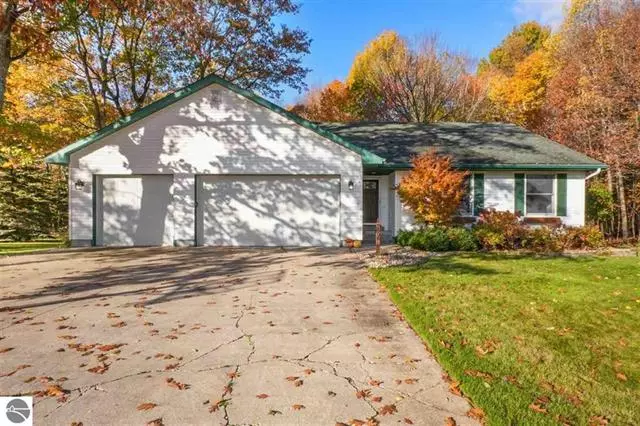 7596 Majestic Avenue, Cherry Grove Twp, MI 49601