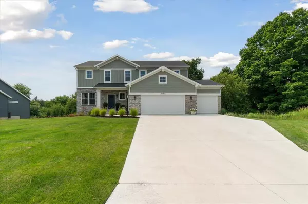 6783 Summer Meadows Court NE,  Rockford,  MI 49341