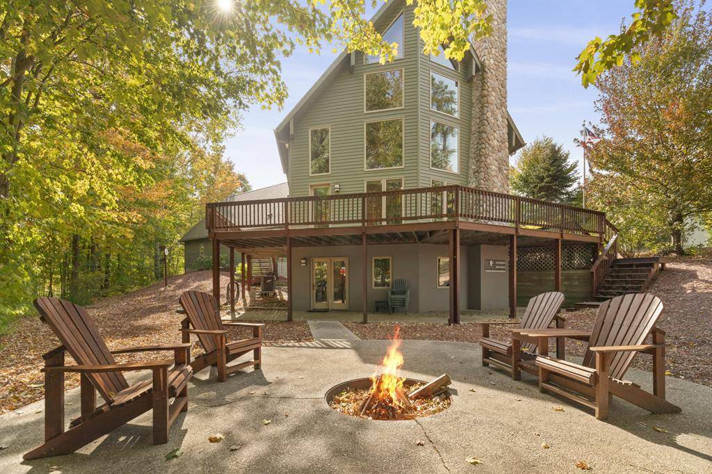 7947 Gogebic Court, Weldon Twp, MI 49683