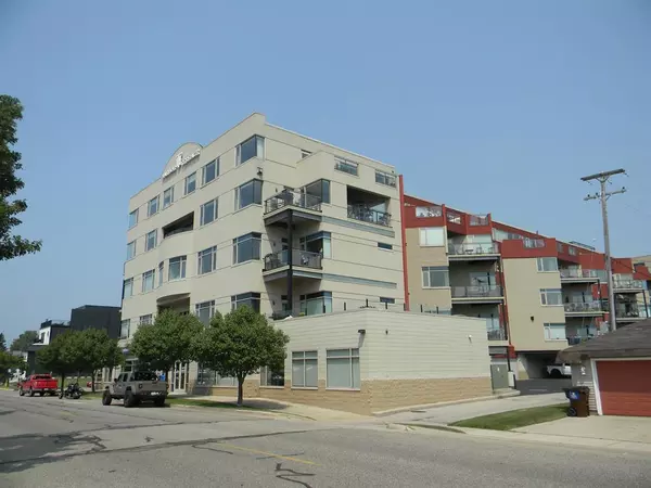 Ludington, MI 49431,105 W Danaher Street 401
