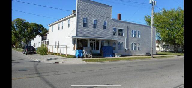 302 1st, Manistee, MI 49660
