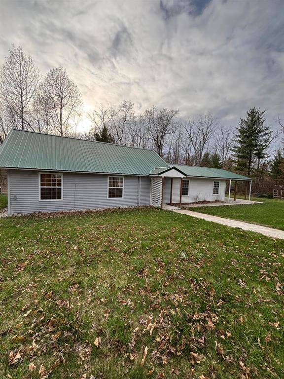 3799 Maple Drive, Norman Twp, MI 49689