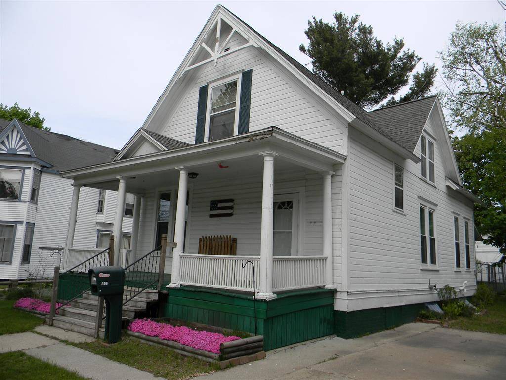 306 N Rowe Street, Ludington, MI 49431