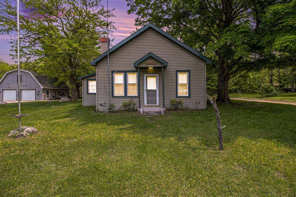 1754 Maggie Street, Fountain Vlg, MI 49410