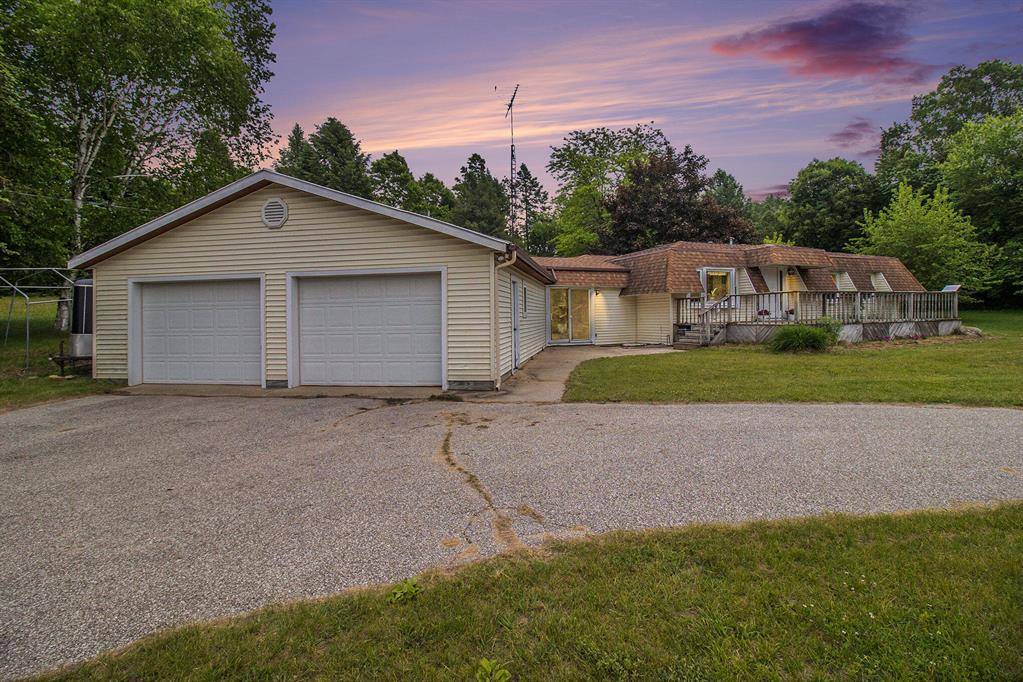5890 N Oceana Drive, Weare Twp, MI 49420