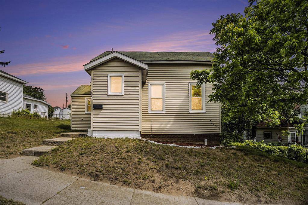 705 E Dowland Street, Ludington, MI 49431
