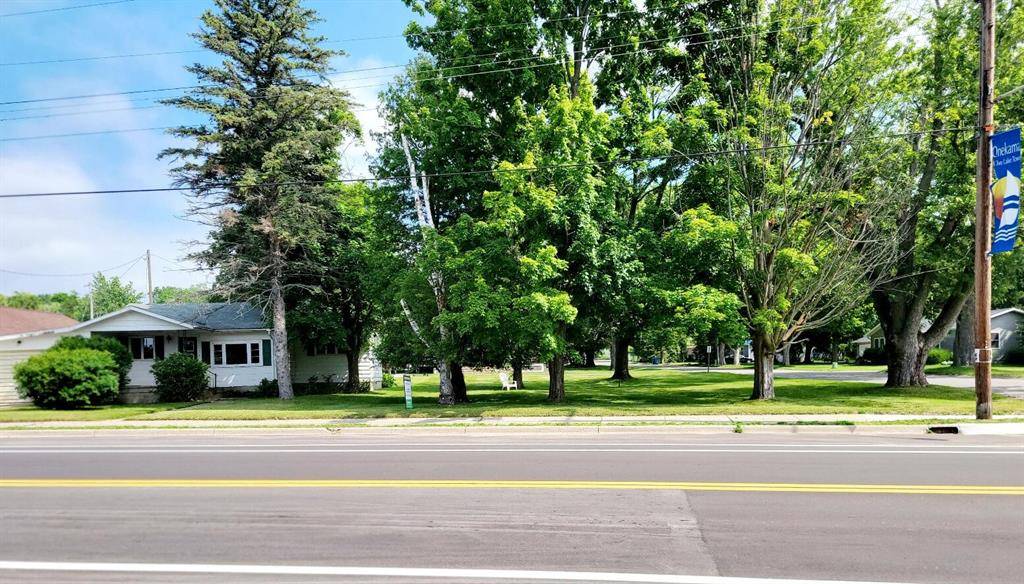 Onekama Vlg, MI 49675,4914 Main Street