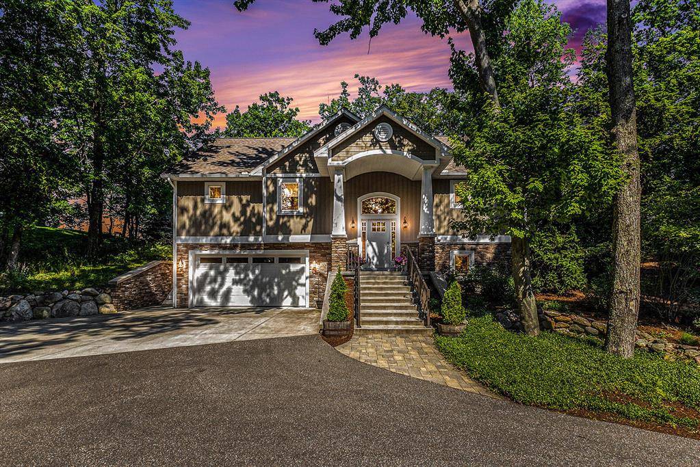 2918 Piney Ridge Road, Hamlin Twp, MI 49431